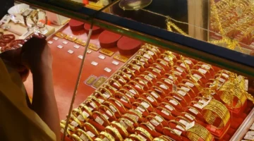 تراجع أسعار الذهب في فيتنام بواقع 4 ملايين دونغ خلال تعاملات اليوم